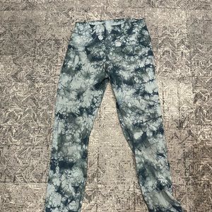 Lululemon wunder under tie dye leggings